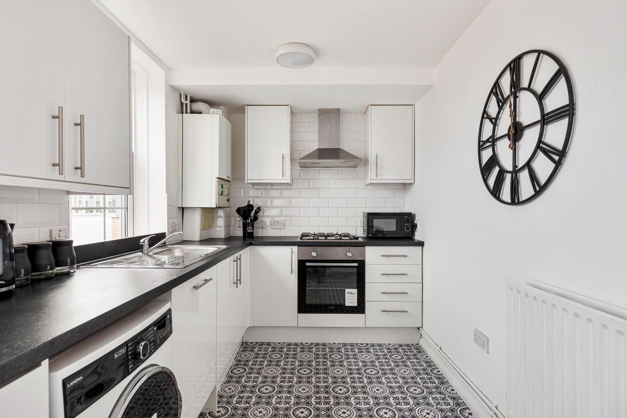 Sleek Shoreditch Hideout - 2 Bed Gem With Balcony In Central Londen Buitenkant foto